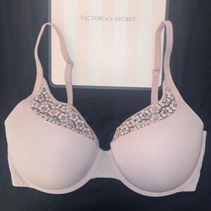 Lilac Victoria's Secret 34DD Lined Demi Bra Floral Lace, Convertible straps